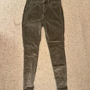 American Eagle Hi-Rise Olive Green Corduroy Jeggings, size 10 X-Long
